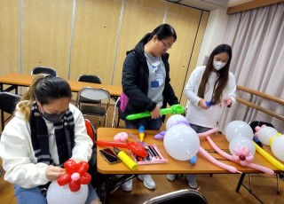 2024-12-18 聖誕扭汽球家長工作坊